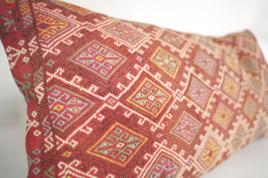 Hochwertiges Vintage Kissen 90 x 53 cm. Kissenbezug vom Nomadenstamm der Karakecilli aus Anatolien.