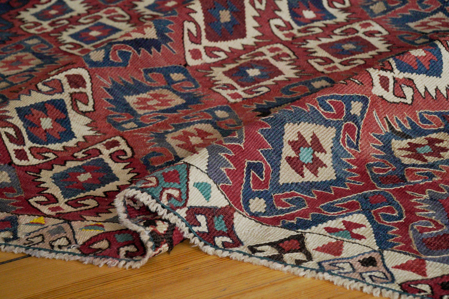 Kurdish kilim from Van in Eastern Anatolia, approx. 212 x 137 cm.