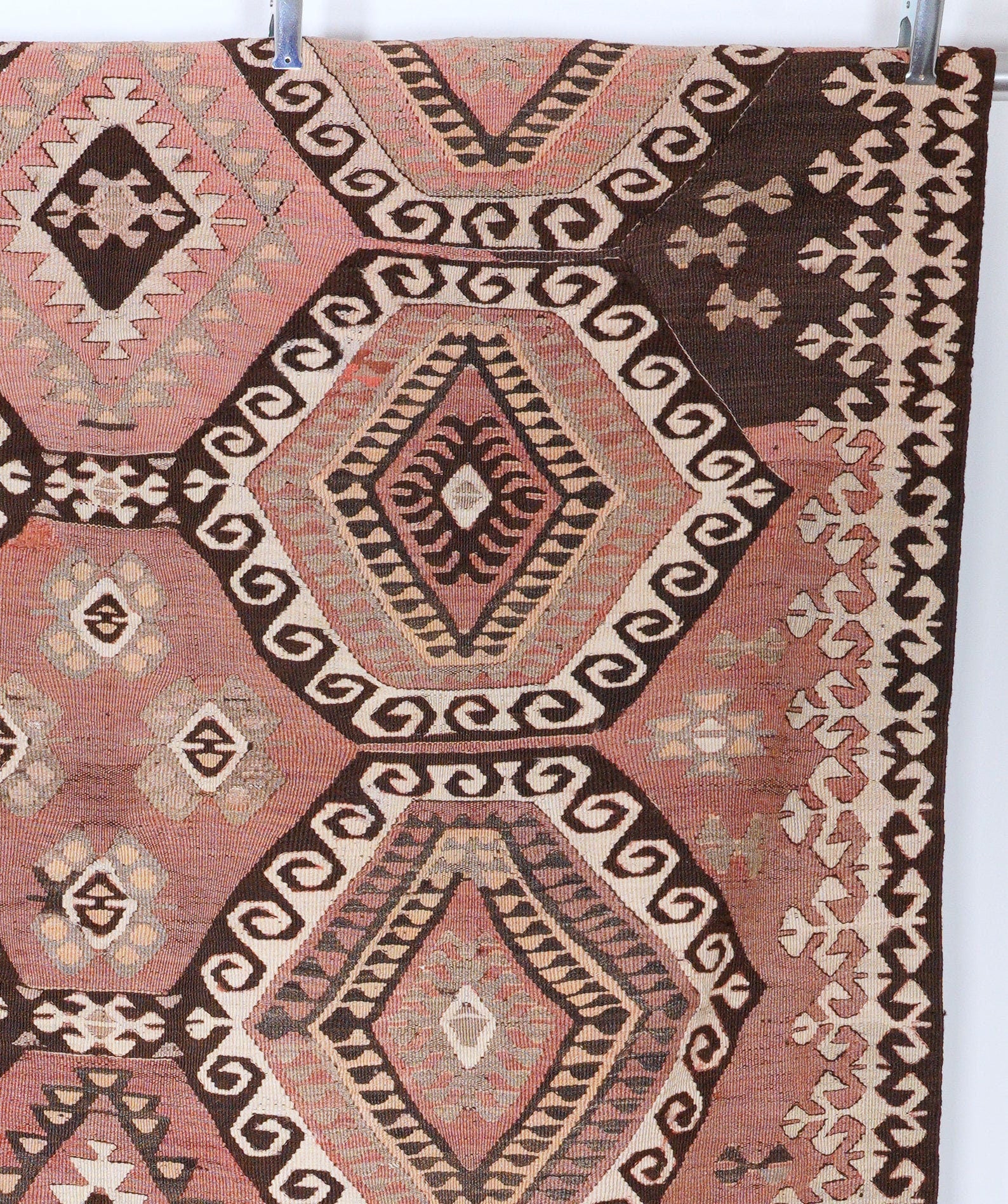 Vintage Kilim aus Mut/Südanatolien – handgewebter Teppich aus Wolle, 265 × 142 cm. Anatolian Soul No. 107