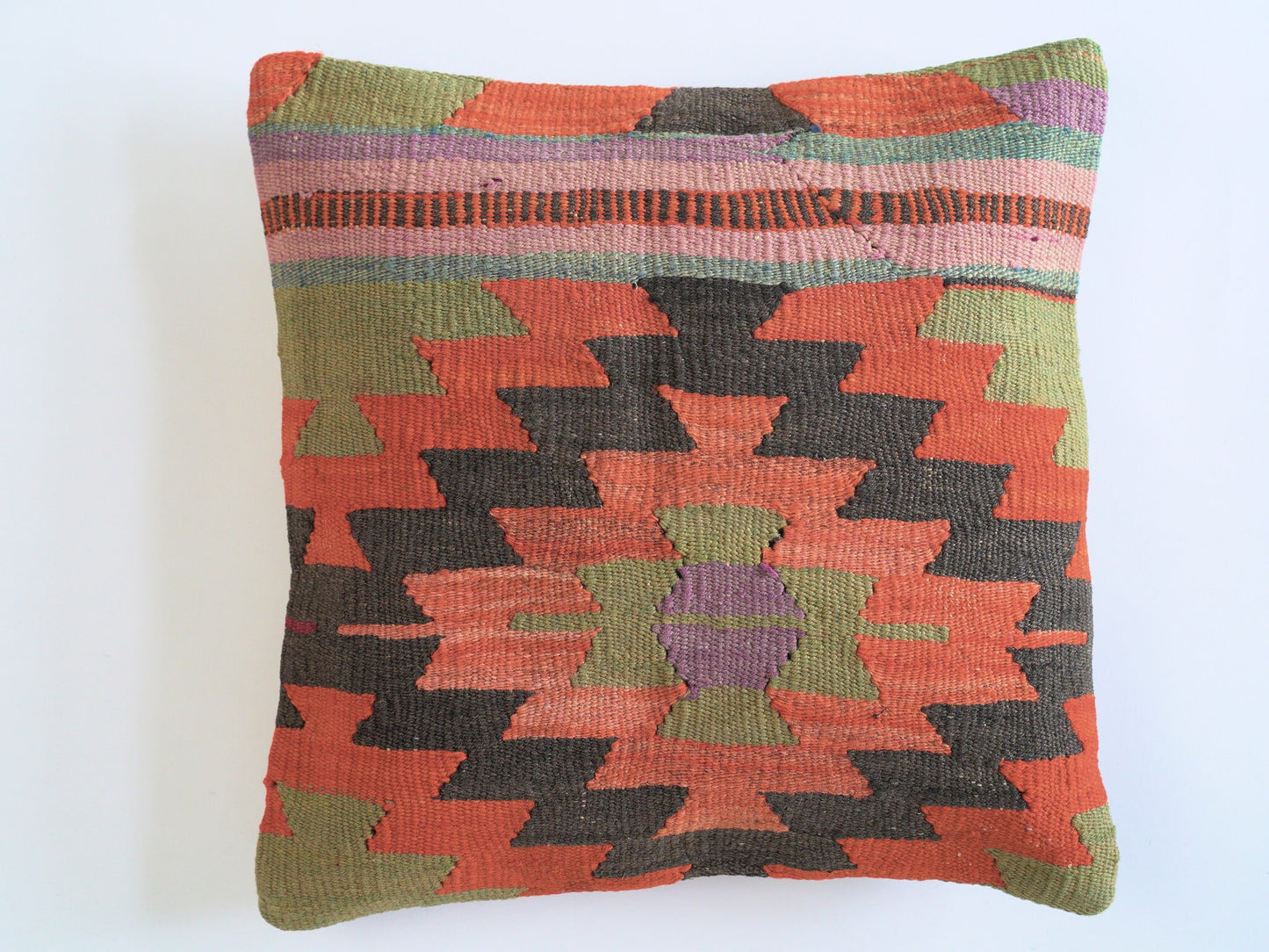 Unique vintage kilim pillow from Anatolia. 40 x 40 cm. Wool boho cushion.