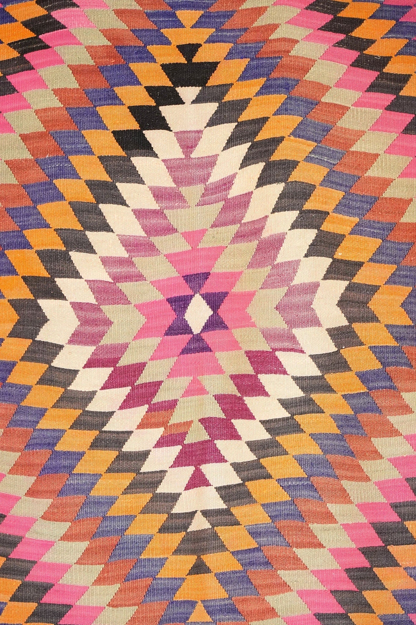 Handwoven Afyon Kilim. 280 x 150 cm.