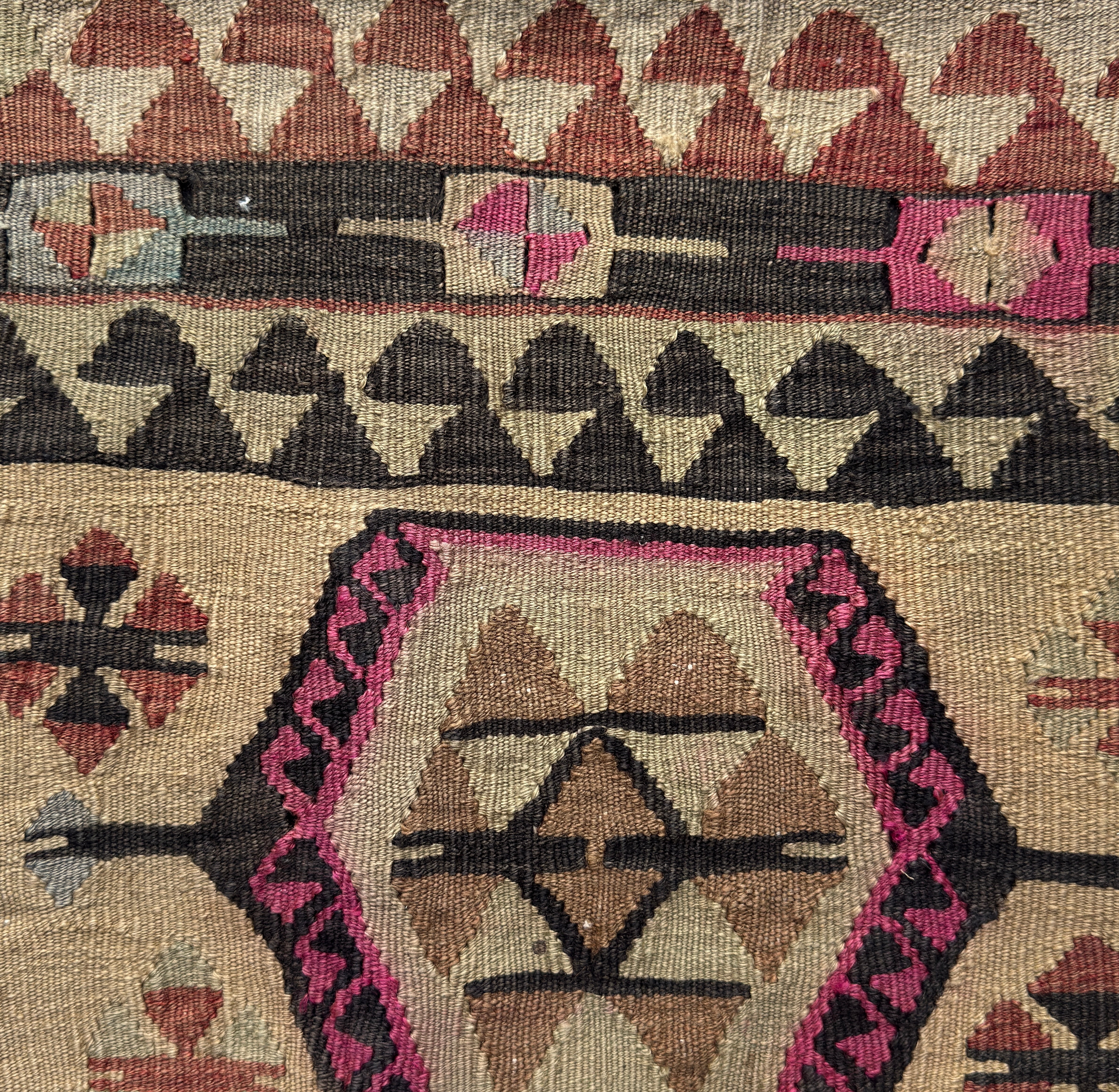 Kilim cushion 40 x 40 cm - finest wool