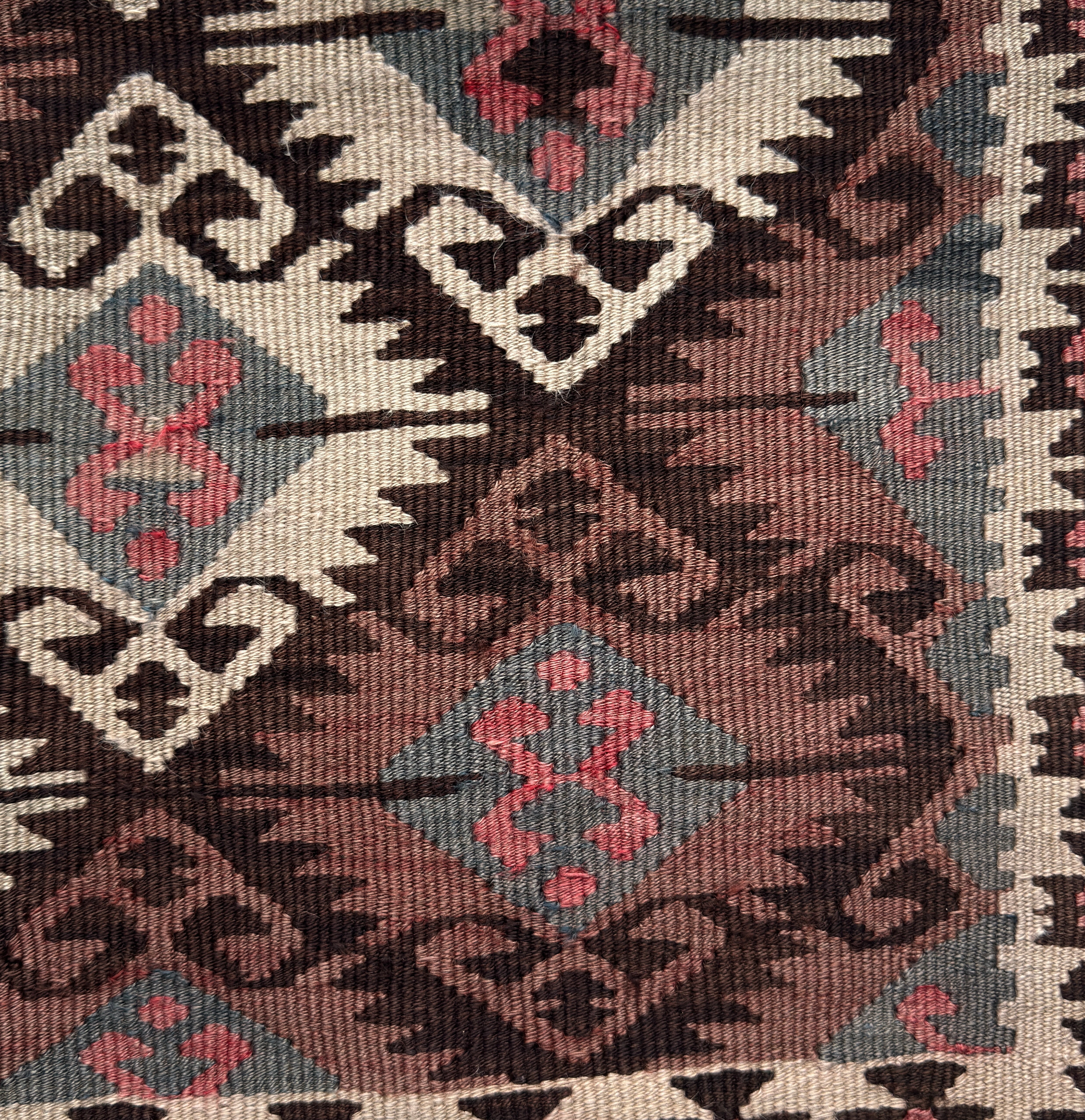 Kilim cushion 40 x 40 cm - finest wool