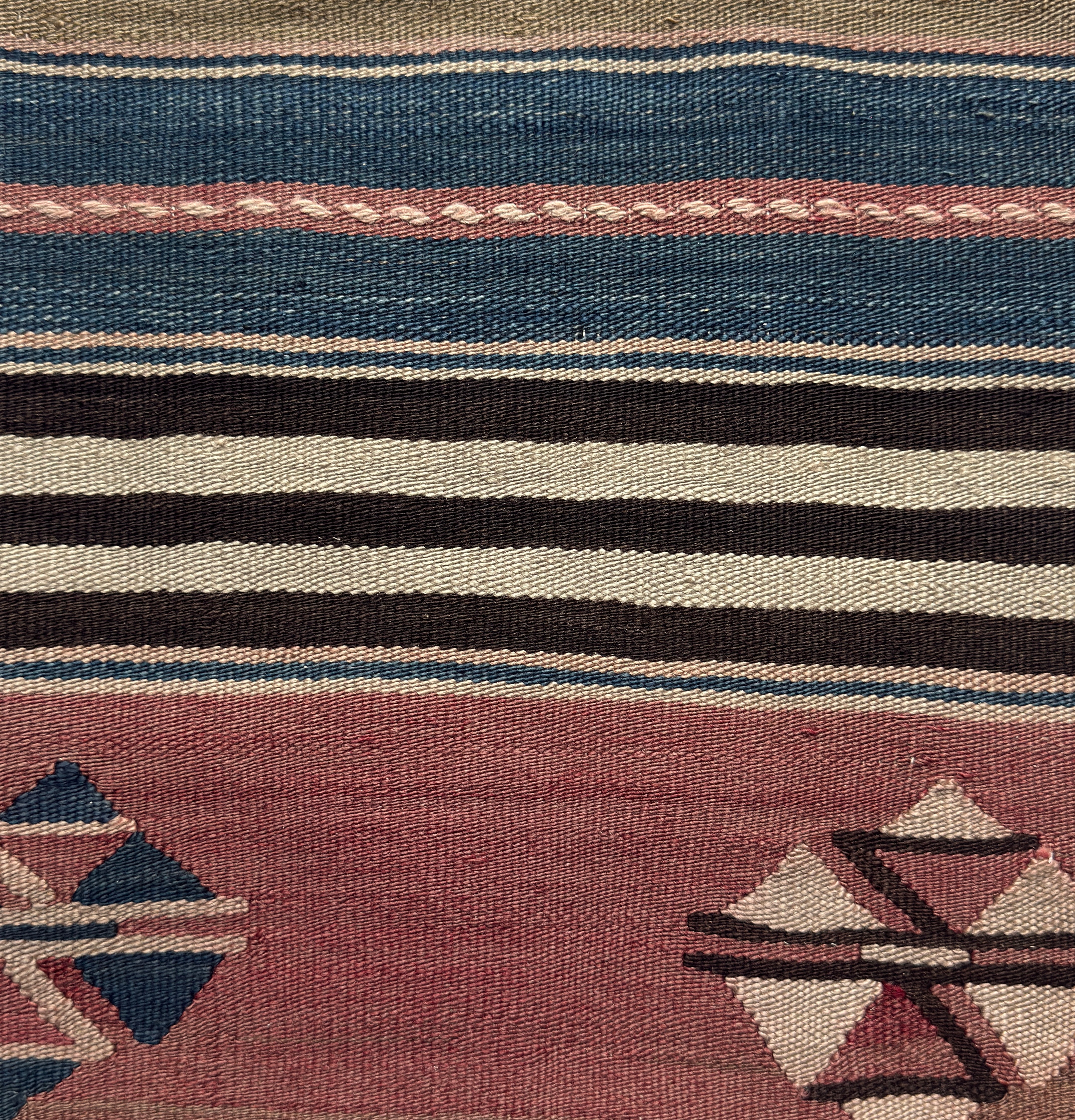 Kilim cushion 40 x 40 cm - finest wool