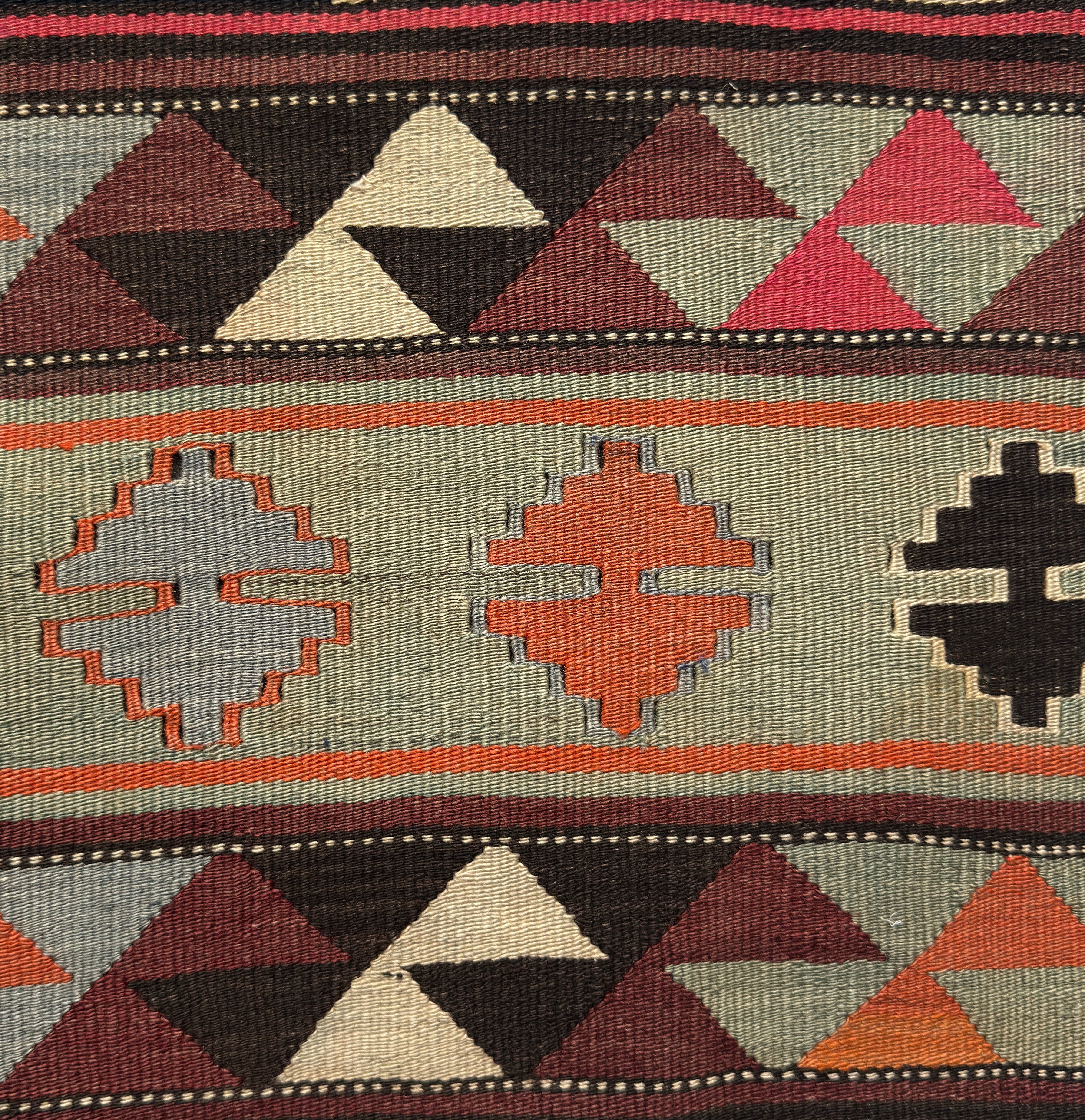 Kilim cushion 40 x 40 cm - finest wool