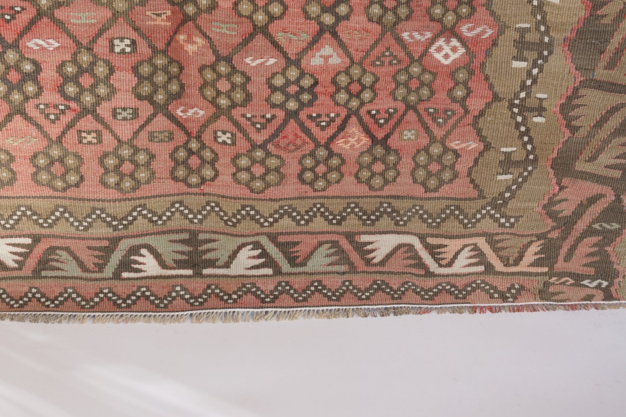 Vintage Kelim aus Esme – handgewebter Teppich, Wolle, 205 × 172 cm. Anatolian Soul No. 102