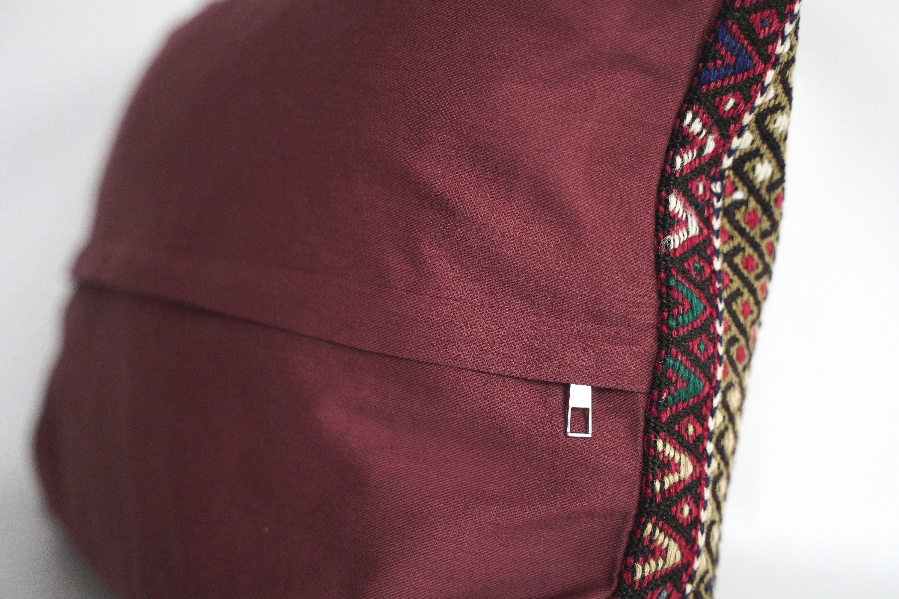 Nomad cushion 72 x 50 cm, from the Karakecilli tribe from Anatolia. Vintage.