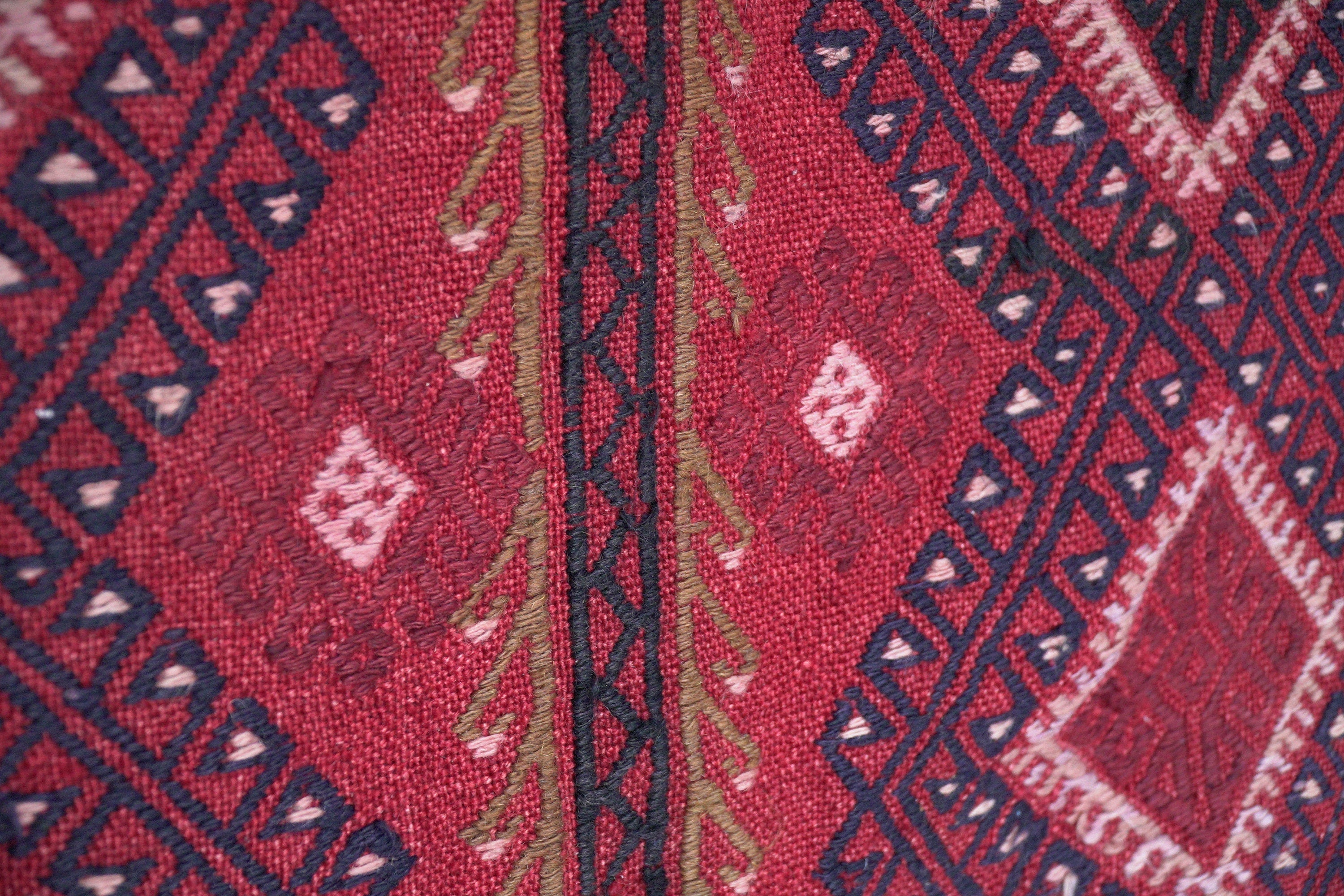 Cicim kilim from the Denizli region. 127  x 93 cm.