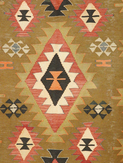 Kilim runner 267x95 cm. Wool on cotton. Handwoven in Central Anatolia.