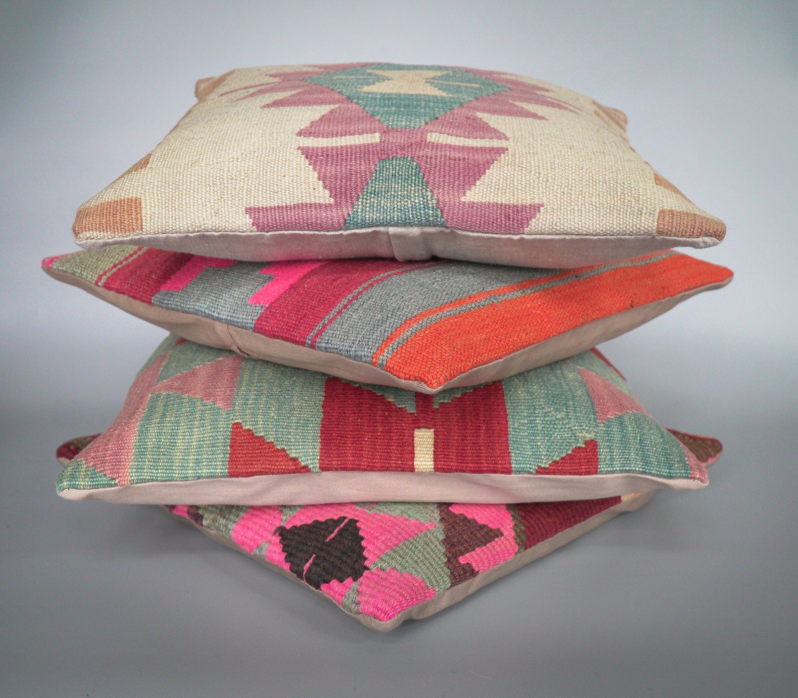 Pink kilim outlet pillow