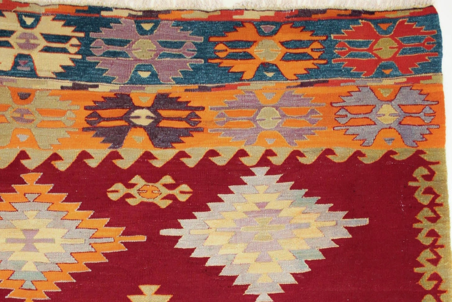 Kilim from Çal in Denizli/Turkey. 230x162 cm. Wool.