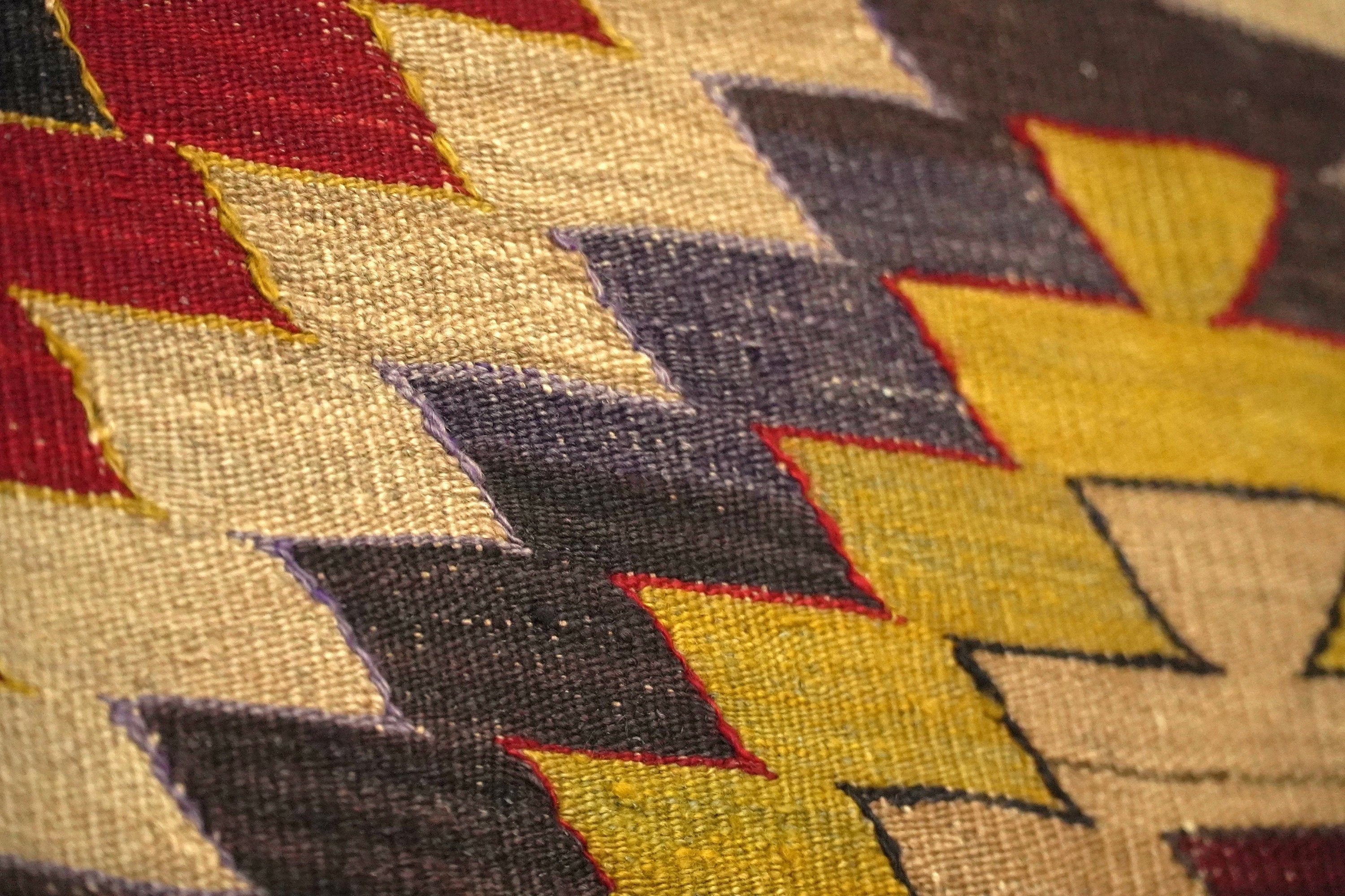 Kilim from Central Anatolia 400 x 155 cm. Wool.